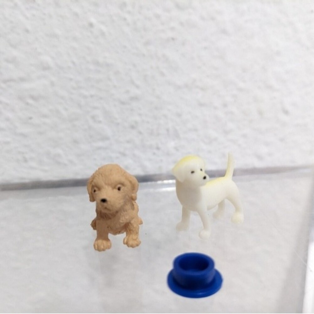 Breyer Pocket Box - Dogs - Picture 4 of 11